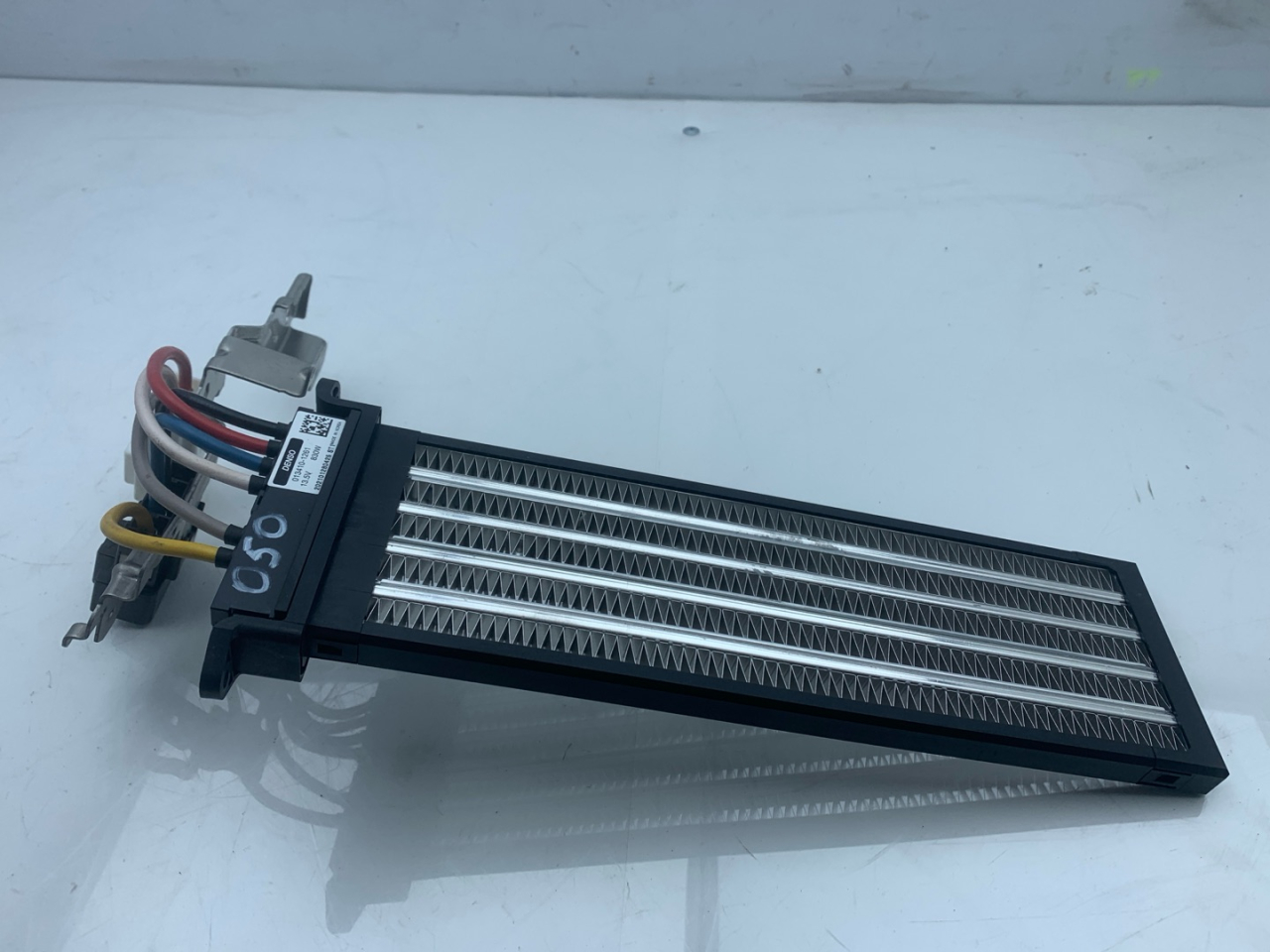 электрический радиатор отопителя (тэн) Subaru Outback 6 поколение 2021, 2.4 л., бензин, АКПП, синий, внедорожник 5 дв., полный привод, 0134101261 - фото №1