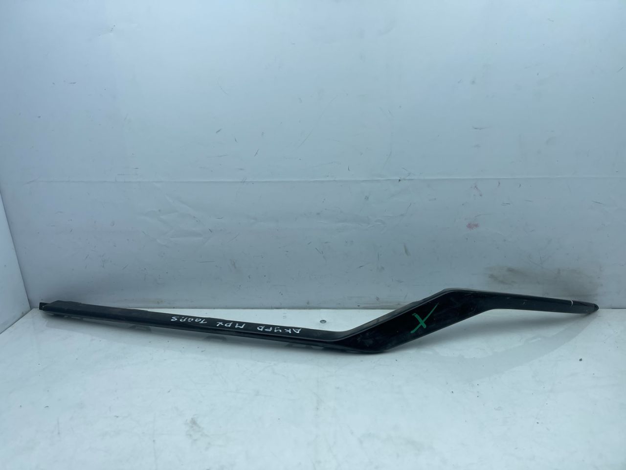 молдинг переднего бампера Acura MDX 4 поколение 2022, 3.5 л., бензин, АКПП, серый, внедорожник 5 дв., 71102TYBA100 - фото №1