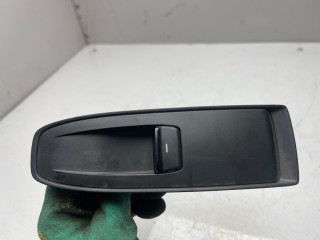 кнопка стеклоподъемника двери задней правой Subaru Forester 5 поколение (SK) 2020, 2.5 л., бензин, АКПП, серый, внедорожник 5 дв., полный привод, 83071FL200