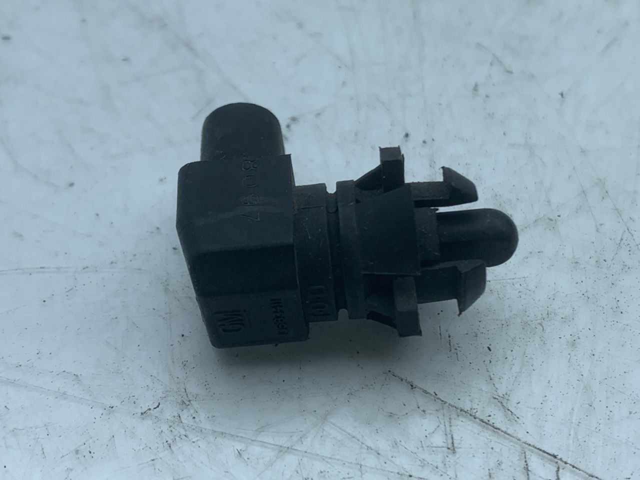 датчик температуры Chevrolet Equinox 3 поколение 2019, 1.5 л., бензин, АКПП, серый, внедорожник 5 дв., полный привод - фото №1