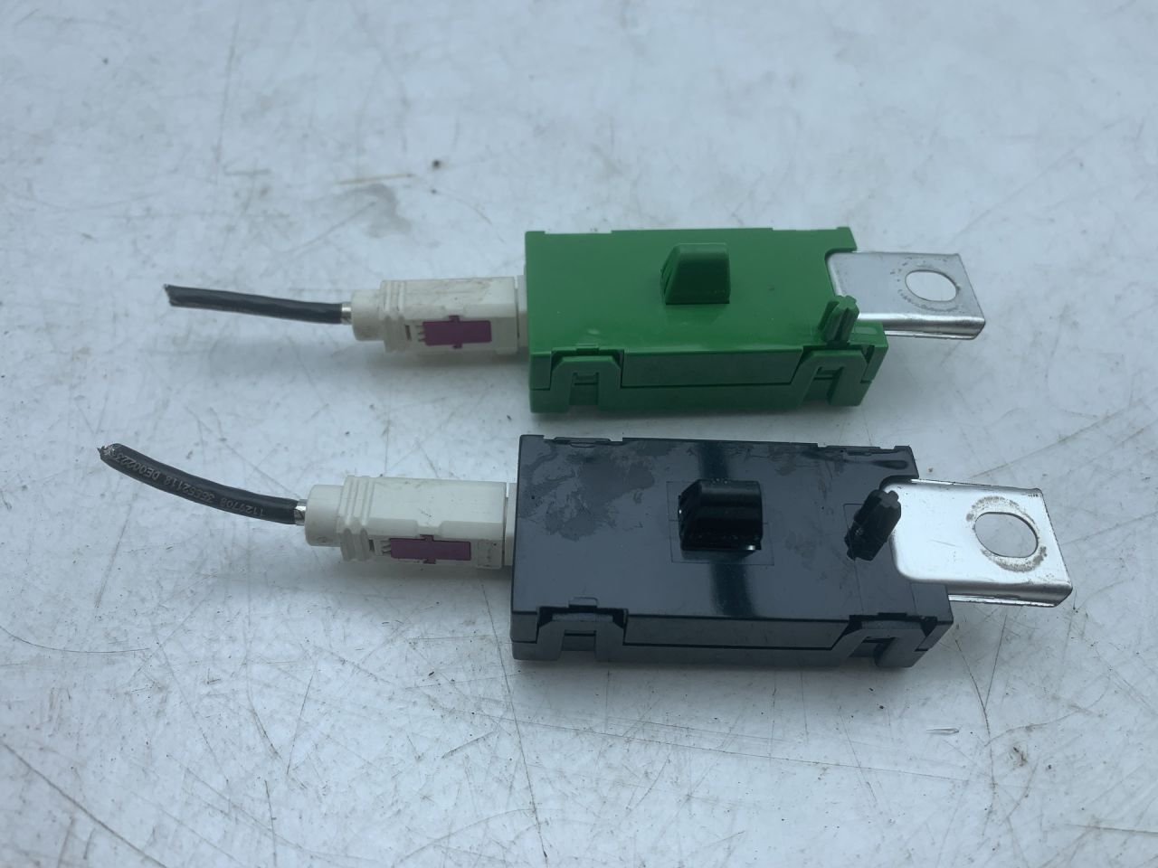 усилитель антенны Volvo XC60 2 поколение 2023, 2.0 л., бензин, АКПП, белый, внедорожник 5 дв., передний привод, 31384303, 31483915 - фото №1