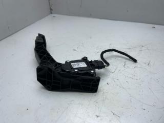 педаль Chevrolet Equinox 3 поколение 2018, 1.5 л., бензин, АКПП, черный, внедорожник 5 дв., полный привод, 84176076