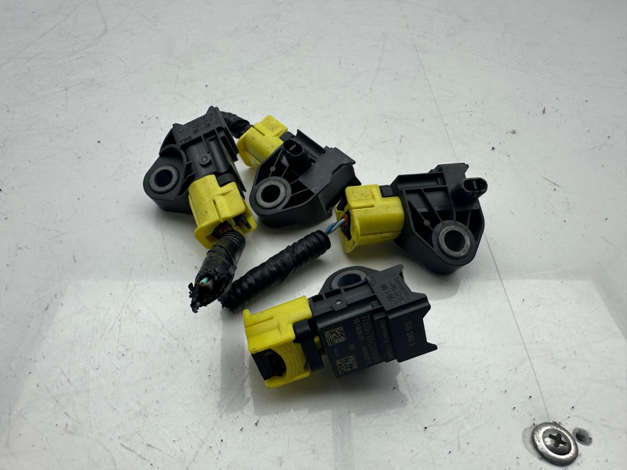 датчик удара Acura RDX 3 поколение 2020, 2.0 л., бензин, АКПП, белый, внедорожник 5 дв., полный привод, 77970TVAC010M4 - фото №1