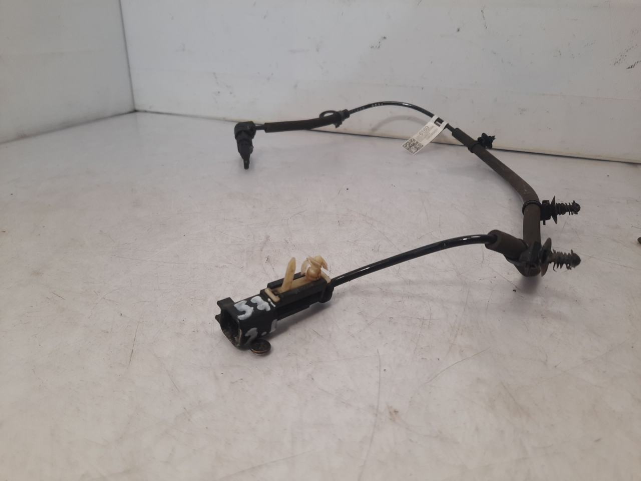 датчик ABS Chevrolet Equinox 3 поколение 2018, 1.5 л., бензин, АКПП, черный, внедорожник 5 дв., полный привод, 23376169 - фото №1