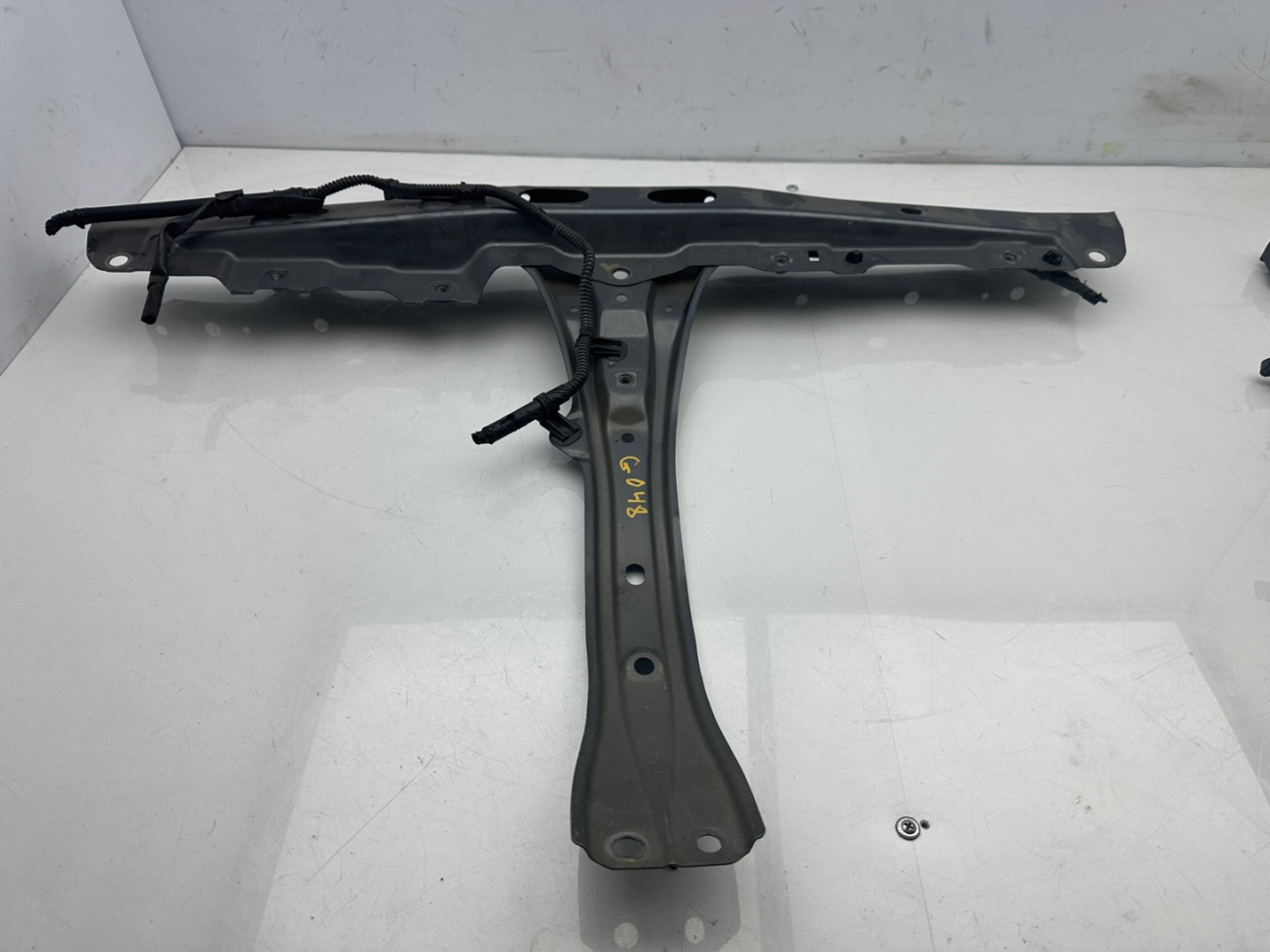 передняя панель крепления облицовки (телевизор) Subaru Outback 6 поколение 2020, 2.4 л., бензин, АКПП, серый, внедорожник 5 дв., полный привод, 53029AN04A9P, 53029AN01A9P - фото №1