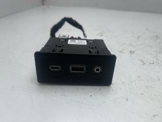 разъем AUX / USB Chevrolet Equinox 3 поколение 2019, 1.5 л., бензин, АКПП, белый, внедорожник 5 дв., передний привод, 13512372