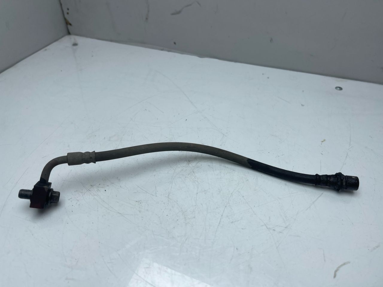 шланг тормозной Tesla Model S 1 поколение (2012 - 2016), 0.1 л., электро, АКПП, серый, седан, задний привод, L - фото №1