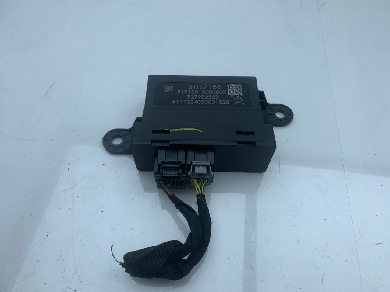 блок управления парктрониками Chevrolet Equinox 3 поколение 2018, 1.5 л., бензин, АКПП, черный, внедорожник 5 дв., полный привод, 84167186 - фото №1
