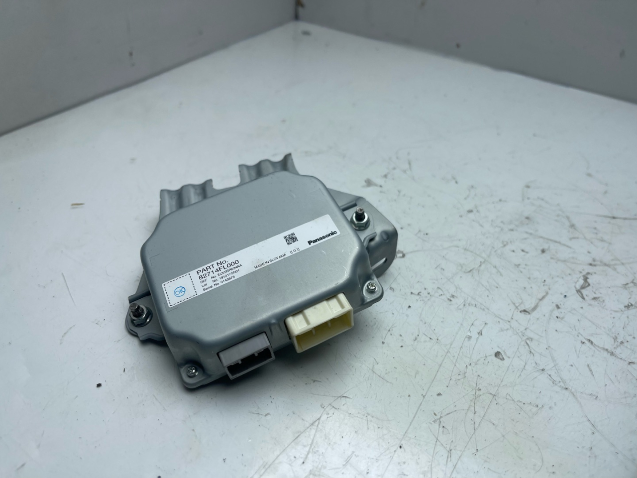 блок управления рулевой рейки Subaru Outback 6 поколение 2020, 2.4 л., бензин, АКПП, серый, внедорожник 5 дв., полный привод, 82714FL000 - фото №1