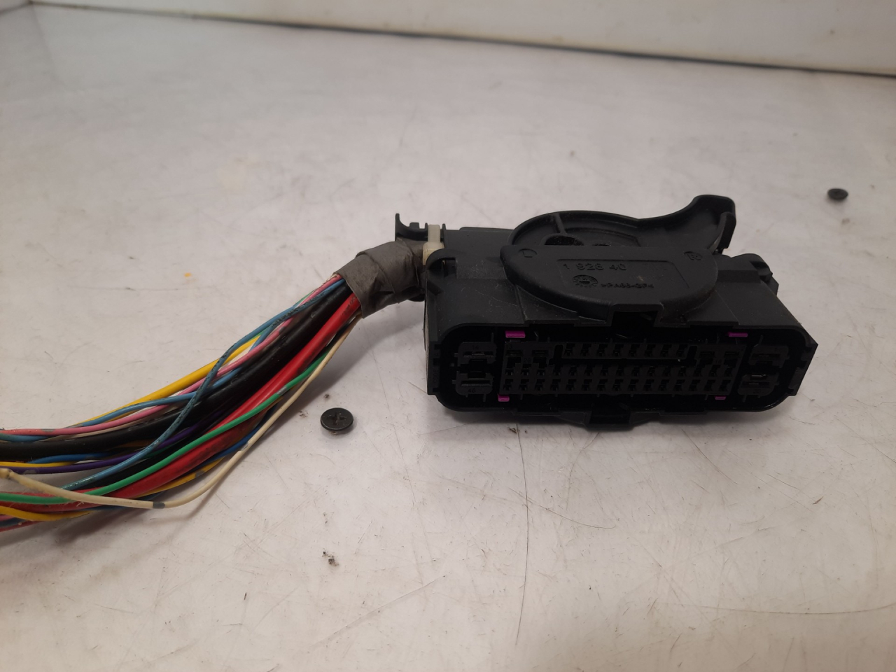 разъем (фишка) проводки Acura RDX 3 поколение 2020, 2.0 л., бензин, АКПП, черный, внедорожник 5 дв., полный привод - фото №1