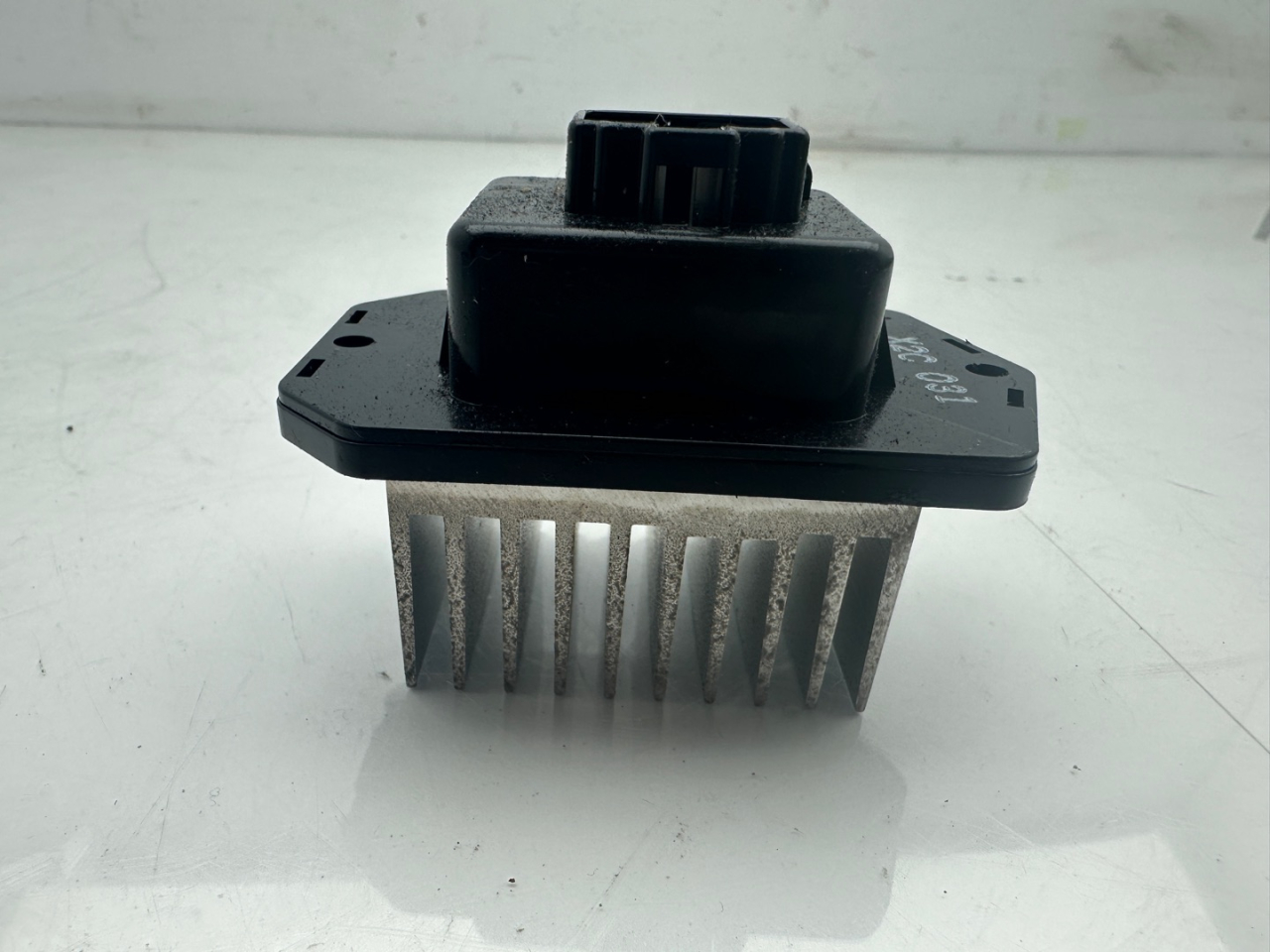 сопротивление печки Acura RDX 3 поколение 2020, 2.0 л., бензин, АКПП, белый, внедорожник 5 дв., полный привод, X2C031 - фото №1