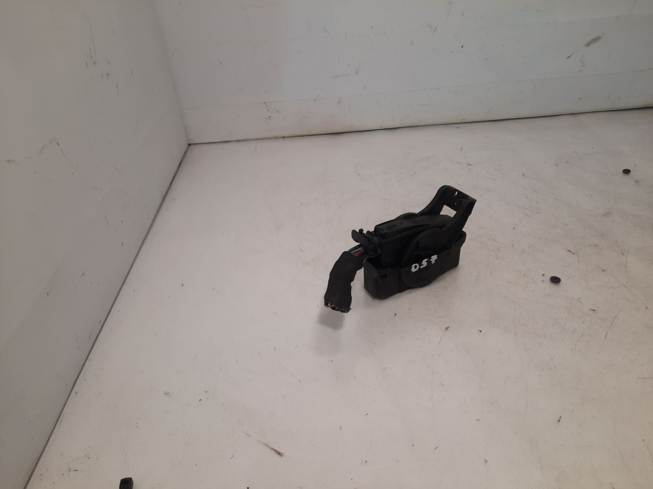 разъем (фишка) проводки Chevrolet Equinox 3 поколение 2018, 1.5 л., бензин, АКПП, черный, внедорожник 5 дв., полный привод - фото №1