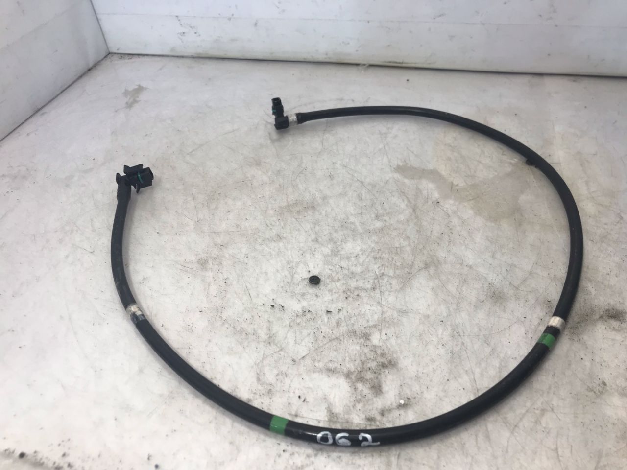 трубка воздушная пневматическая Volvo XC60 2 поколение 2023, 2.0 л., бензин, АКПП, белый, внедорожник 5 дв., передний привод - фото №1