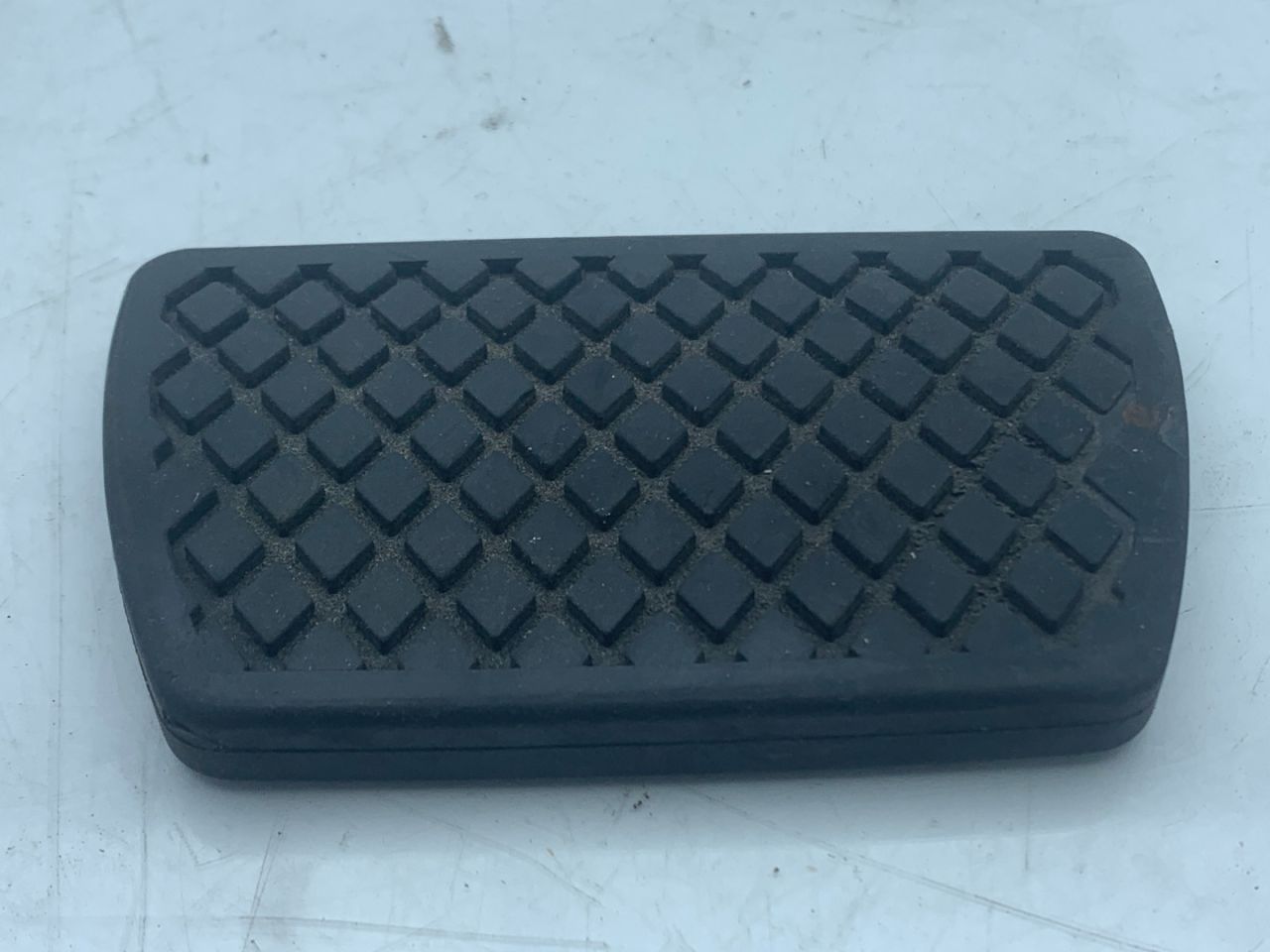 накладка на педаль Chevrolet Equinox 3 поколение 2018, 1.5 л., бензин, АКПП, черный, внедорожник 5 дв., полный привод - фото №1