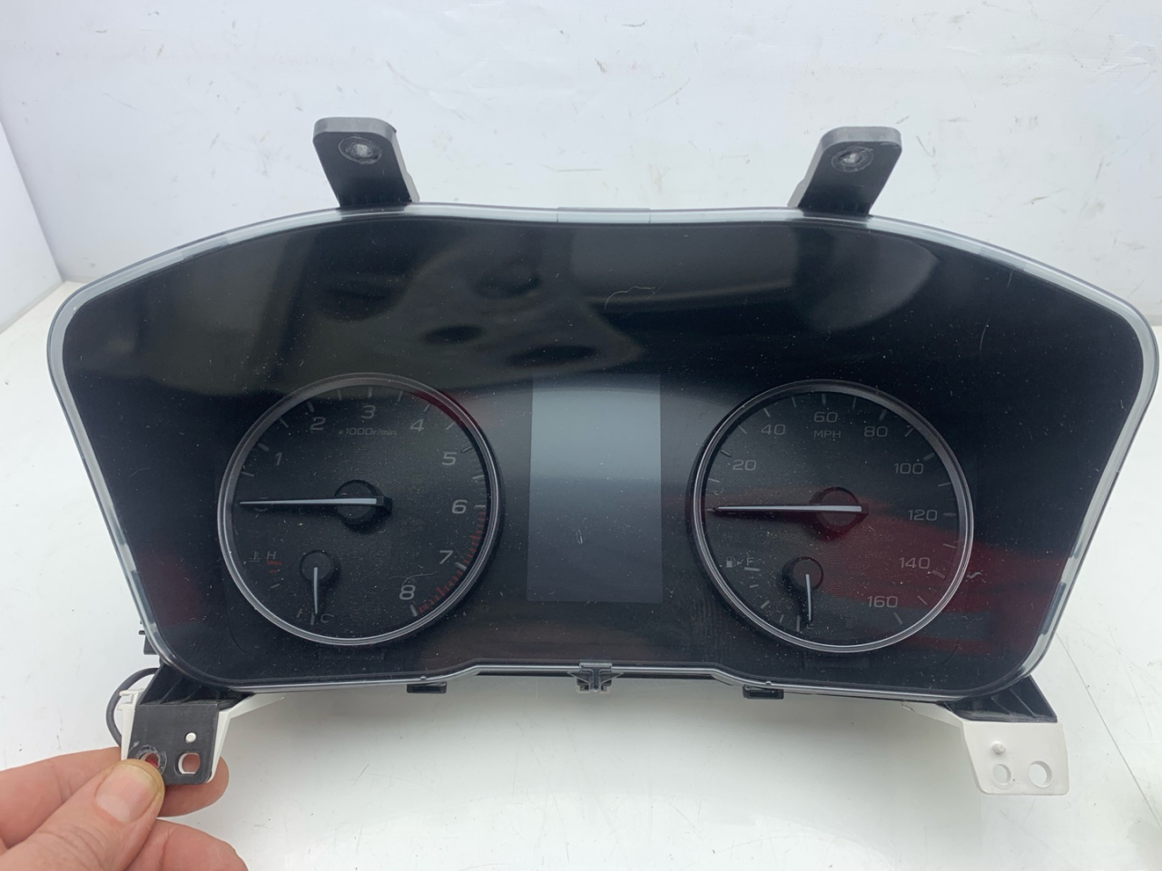 щиток приборов (приборная панель) Subaru Outback 6 поколение 2020, 2.4 л., бензин, АКПП, серый, внедорожник 5 дв., полный привод, 85002AN01A - фото №1