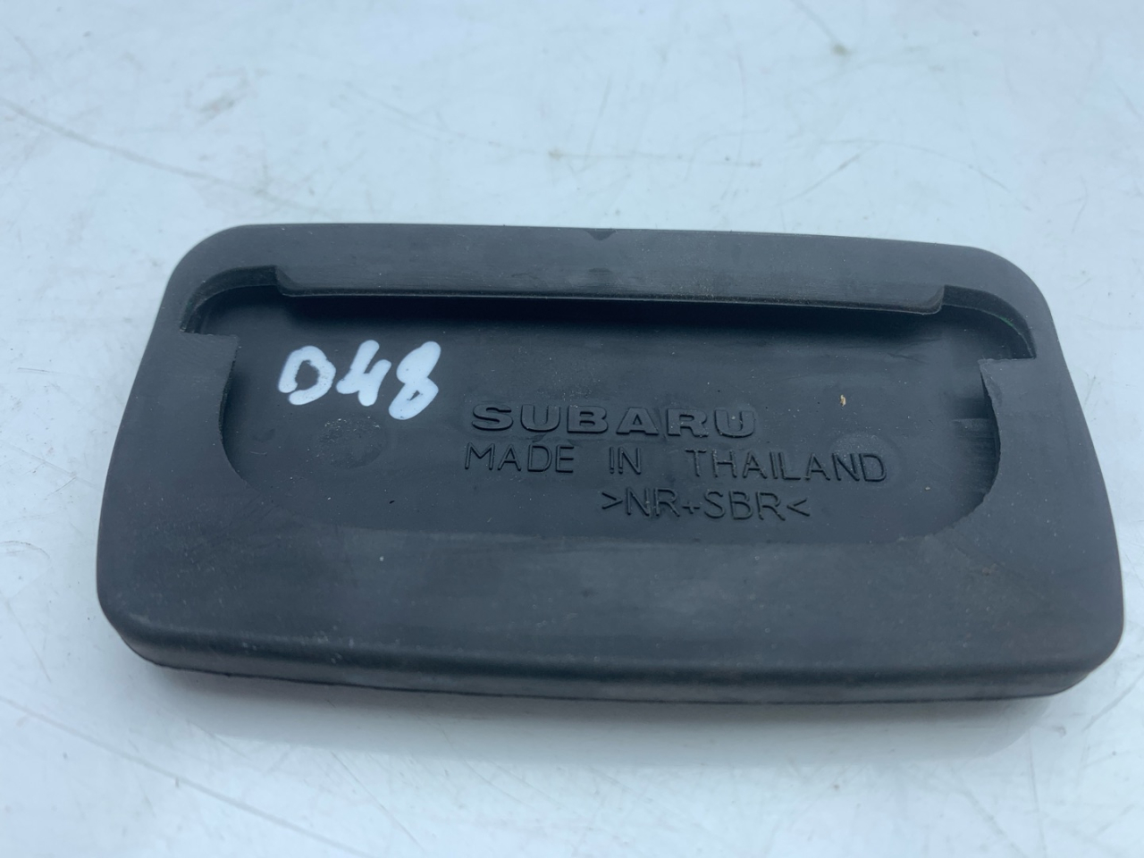 накладка на педаль Subaru Outback 6 поколение 2020, 2.4 л., бензин, АКПП, серый, внедорожник 5 дв., полный привод - фото №1