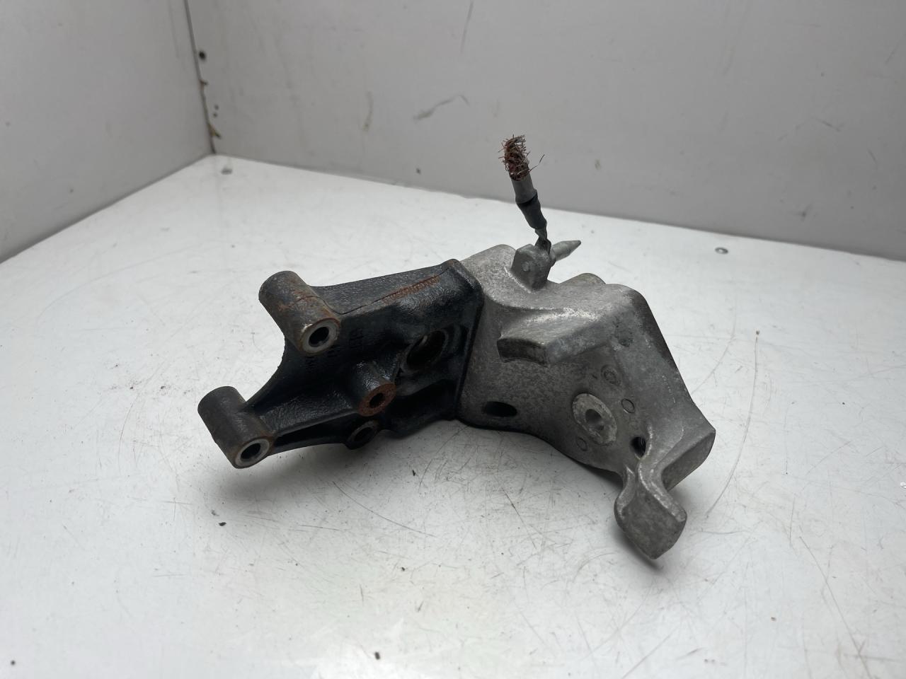 кронштейн двигателя Acura TLX 3-е поколение 2021, 2.0 л., бензин, АКПП, серый, передний привод, 1 - фото №1