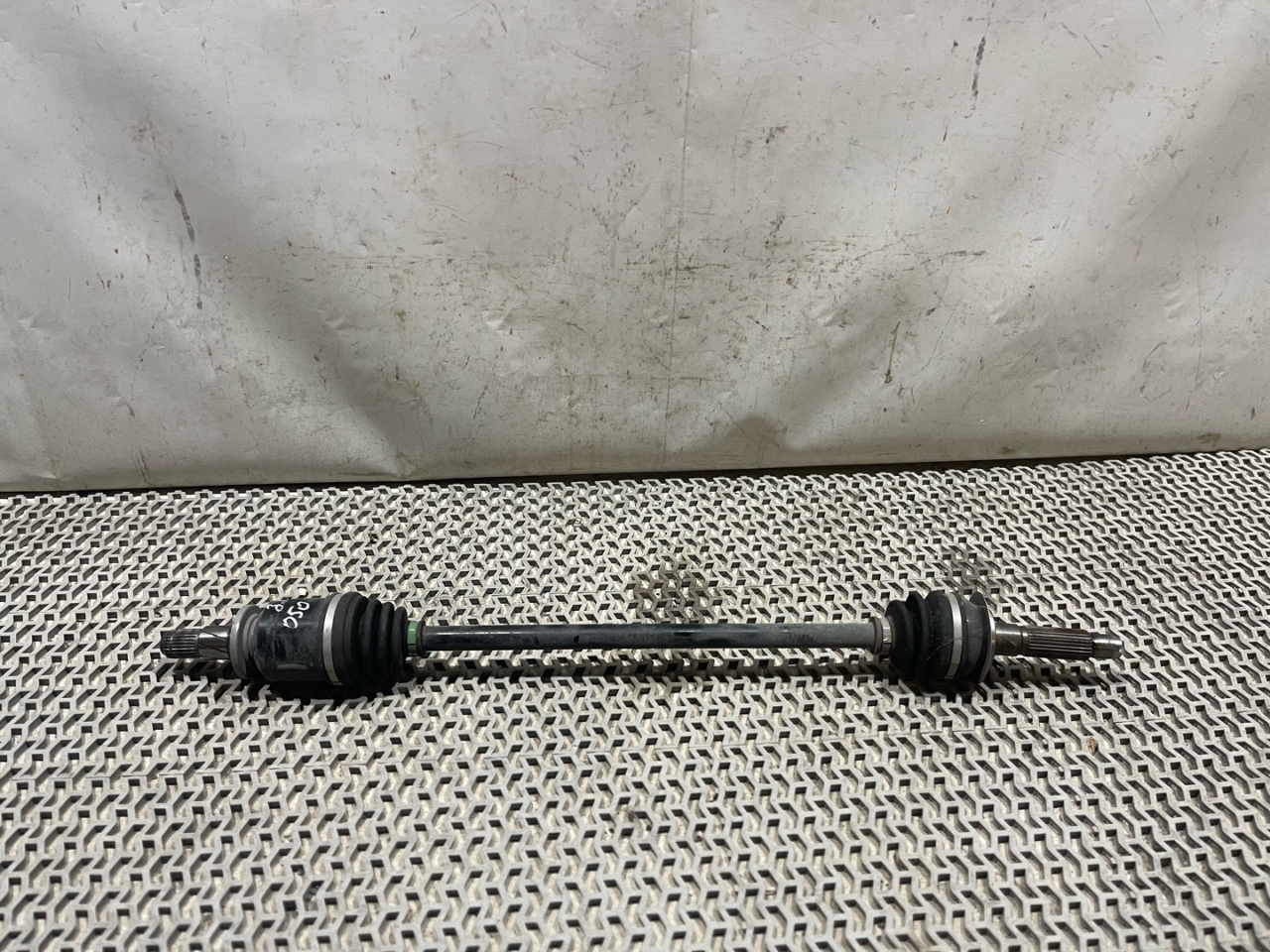 полуось задняя (приводной вал, ШРУС) Subaru Outback 6 поколение 2021, 2.4 л., бензин, АКПП, синий, внедорожник 5 дв., полный привод - фото №1