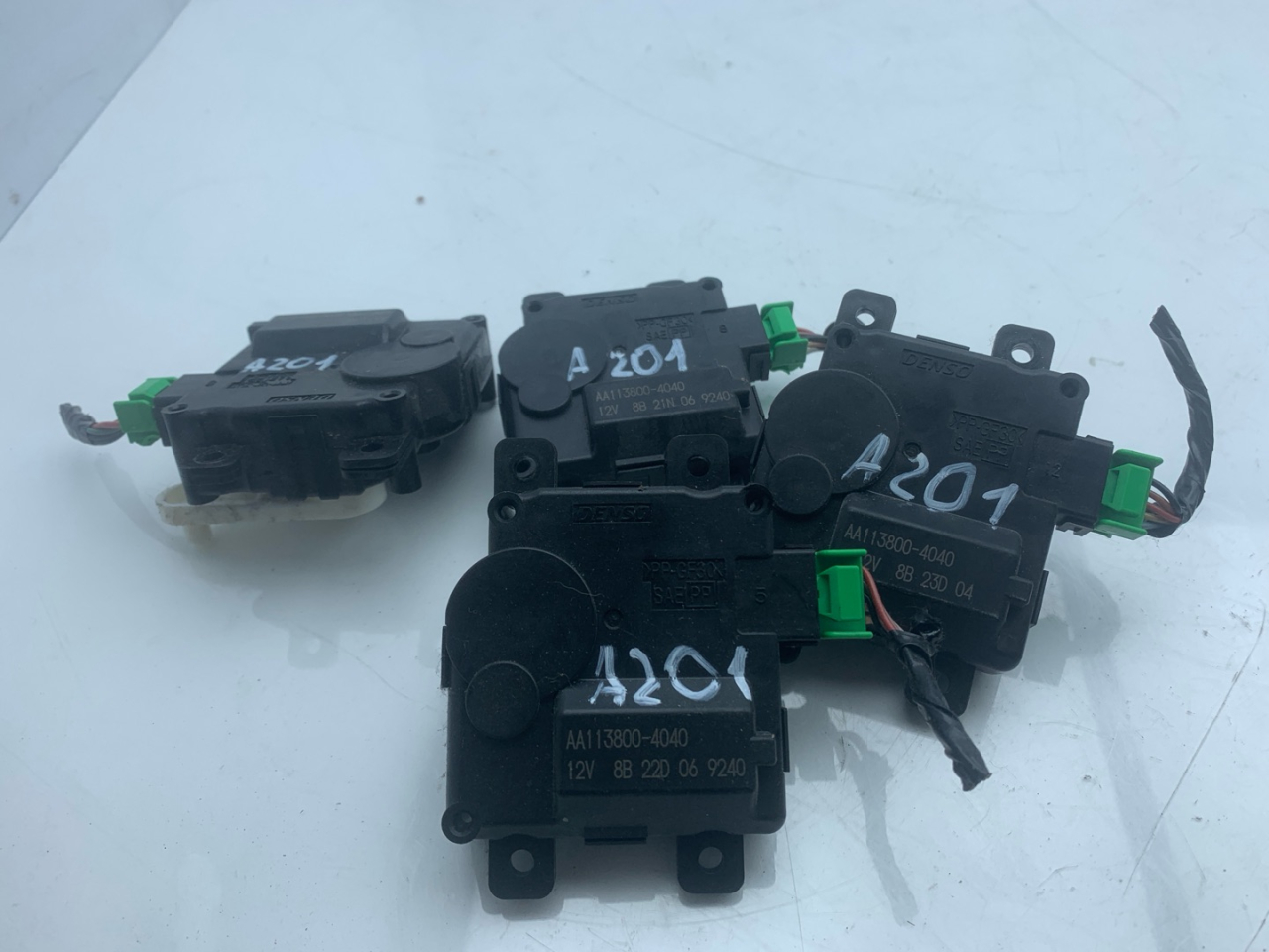 моторчик заслонки печки Honda CR-V 5 поколение 2019, 1.5 л., бензин, АКПП, белый, AA1138004040 - фото №1