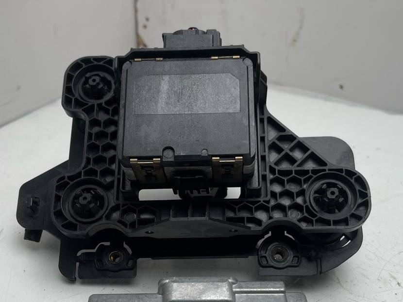 кронштейн крепления радара Acura RDX 3 поколение 2020, 2.0 л., бензин, АКПП, черный, внедорожник 5 дв., полный привод, 36805-TJB-A02 - фото №1