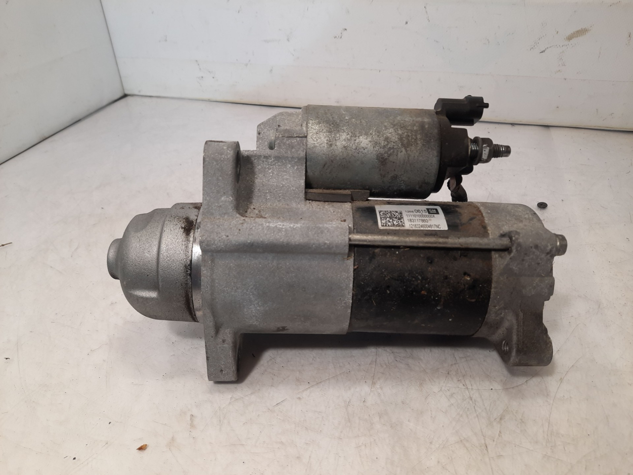 стартер Chevrolet Equinox 3 поколение 2019, 1.5 л., бензин, АКПП, белый, внедорожник 5 дв., передний привод, 12680615 - фото №1