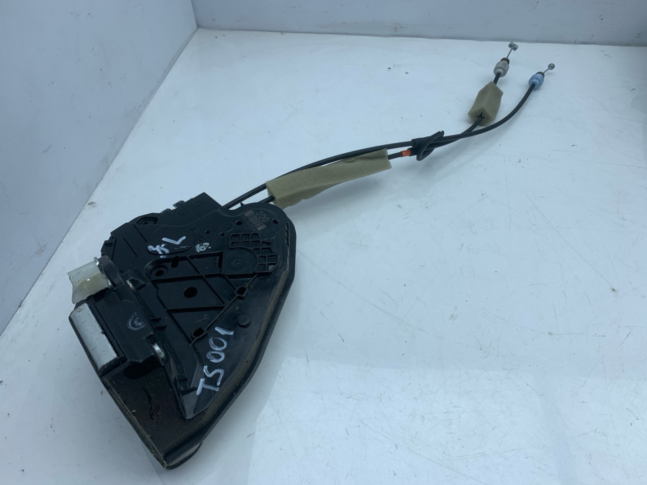 замок двери задней левой Acura TLX 3-е поколение 2021, 2.0 л., бензин, АКПП, седан - фото №1