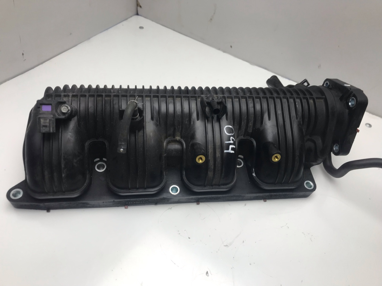 коллектор впускной Acura RDX 3 поколение 2019, 2.0 л., бензин, АКПП, белый, внедорожник 5 дв., полный привод, 17100-6B2-A01 - фото №1