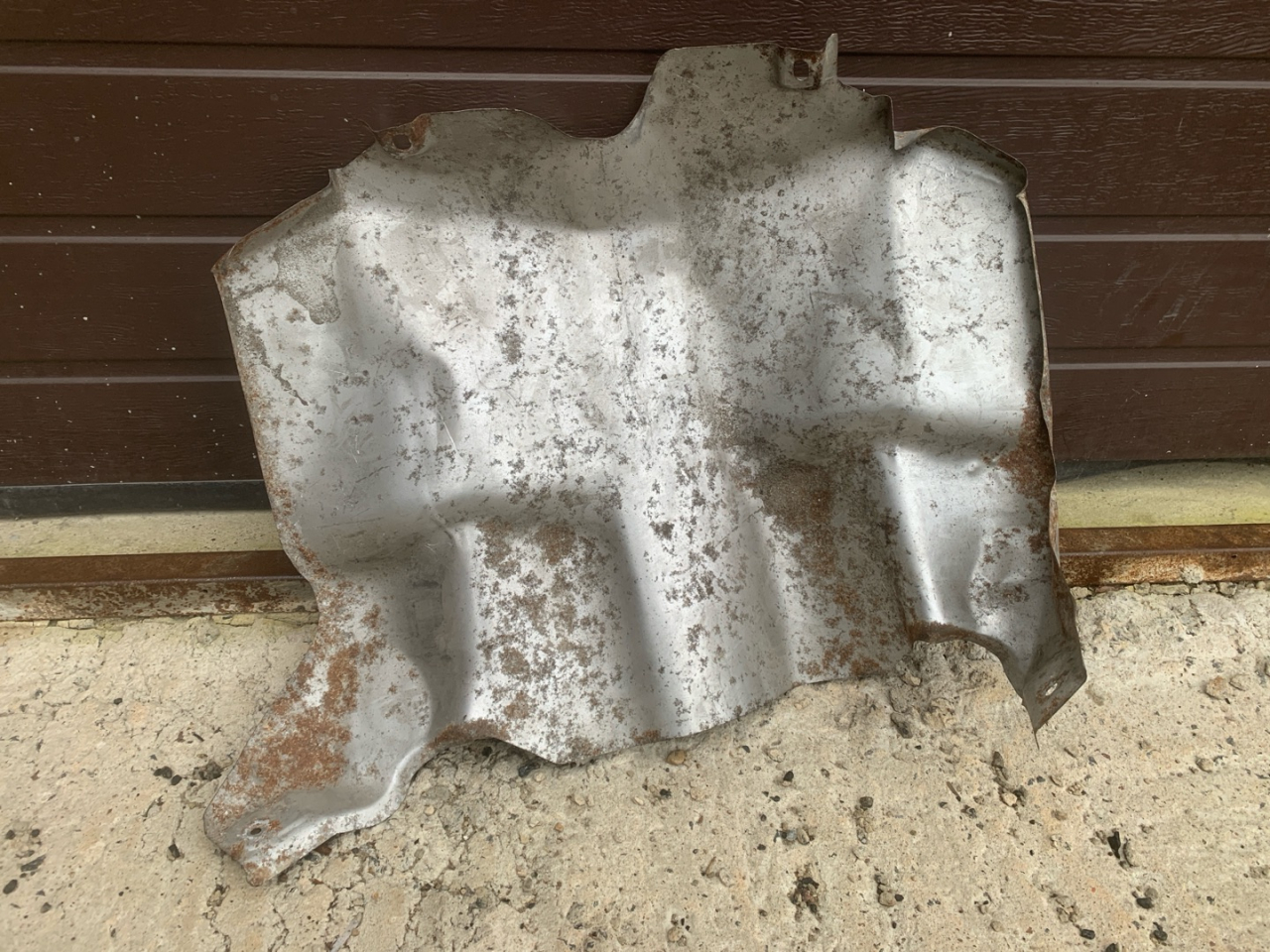 тепловой экран глушителя Acura RDX 3 поколение 2020, 2.0 л., бензин, АКПП, черный, внедорожник 5 дв., полный привод, 3QF825756 - фото №1