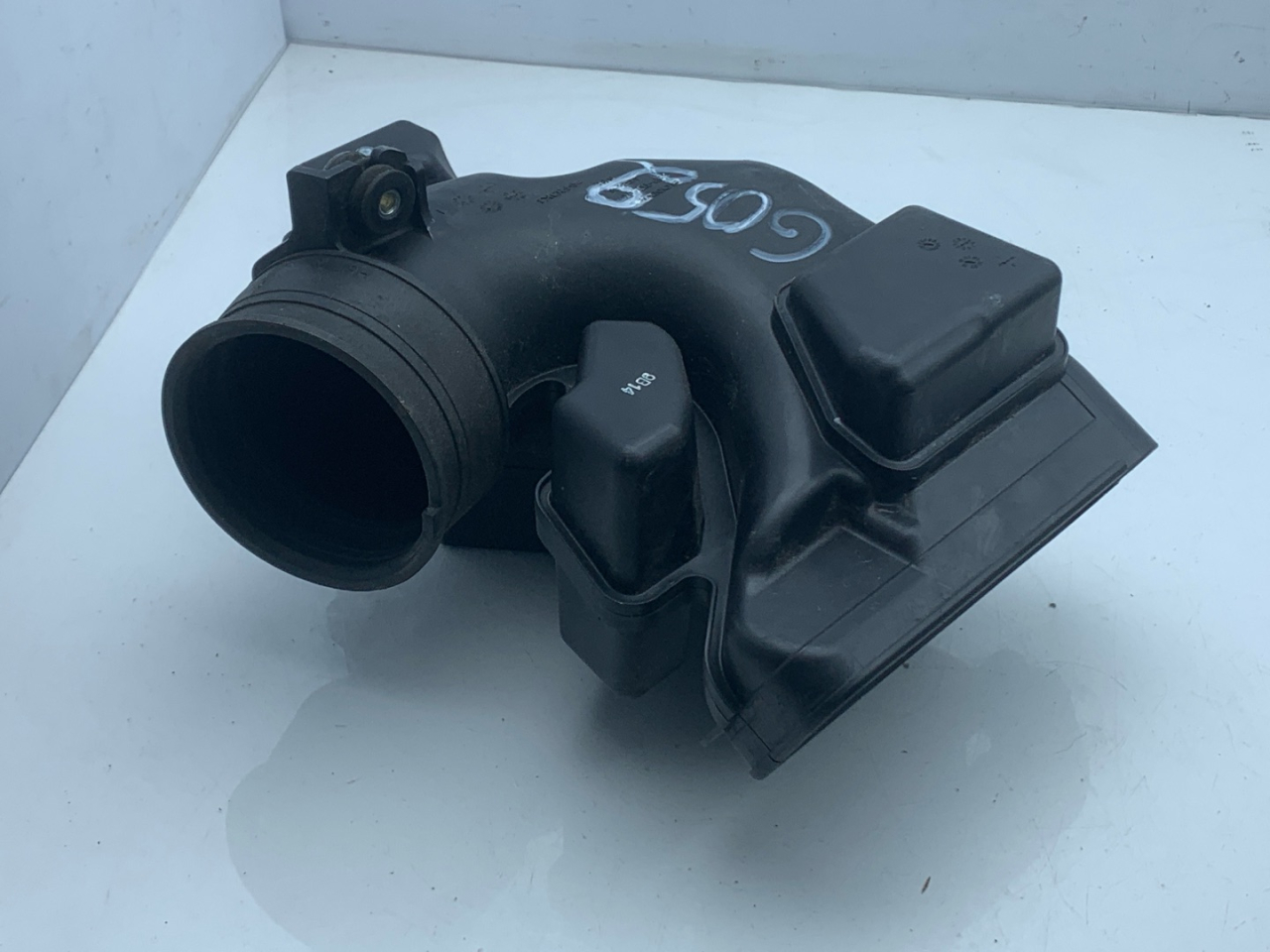 воздухозаборник Acura RDX 3 поколение 2020, 2.0 л., бензин, АКПП, белый, внедорожник 5 дв., полный привод, 17250-5YF-A03 - фото №1