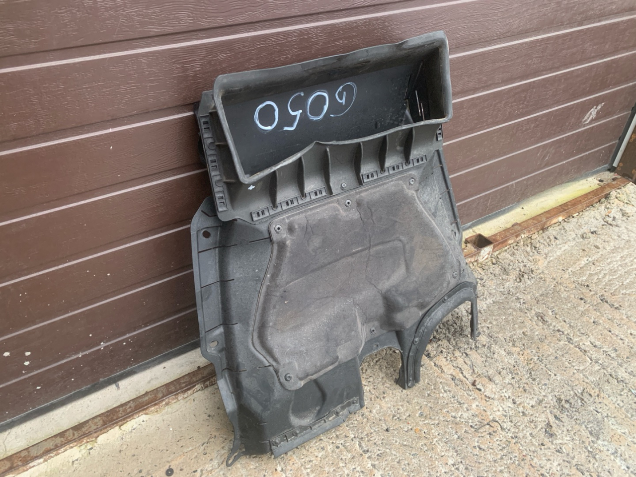 воздухозаборник Subaru Outback 6 поколение 2021, 2.4 л., бензин, АКПП, синий, внедорожник 5 дв., полный привод, 57253AN02A - фото №1