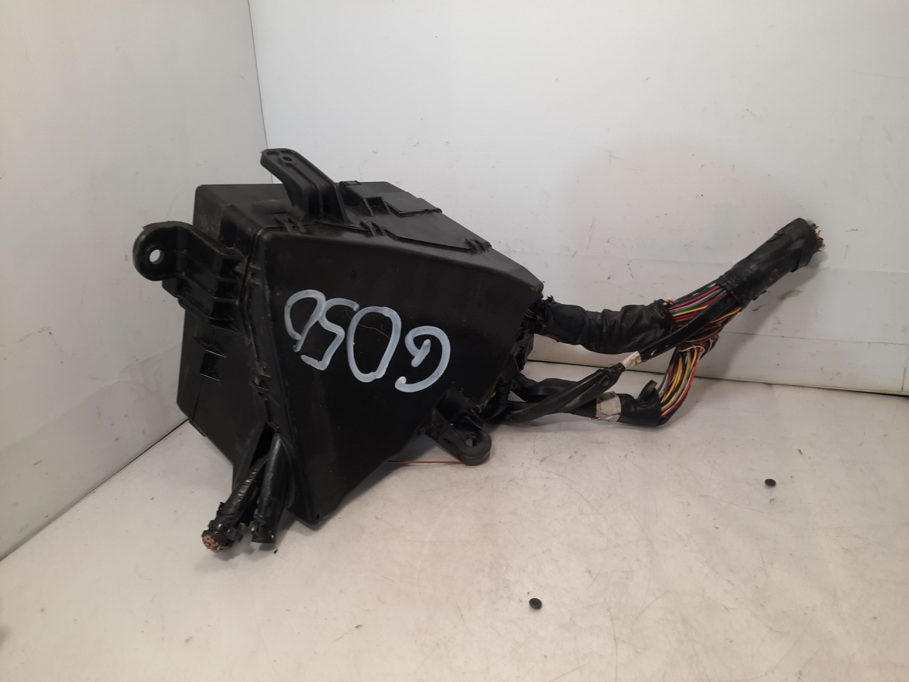 блок предохранителей Subaru Outback 6 поколение 2021, 2.4 л., бензин, АКПП, синий, внедорожник 5 дв., полный привод, MB504601B - фото №1