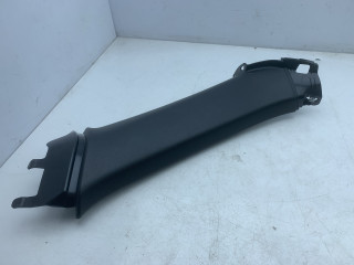 обшивка стойки Volvo XC60 2 поколение 2023, 2.0 л., бензин, АКПП, белый, внедорожник 5 дв., передний привод, 31425700