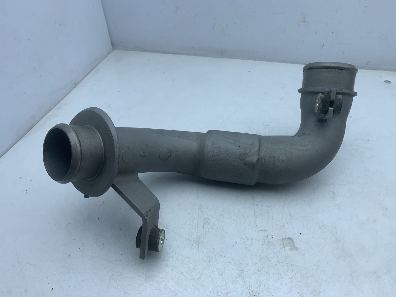 патрубок интеркулера Acura TLX 3-е поколение 2021, 2.0 л., бензин, АКПП, серый, передний привод - фото №1