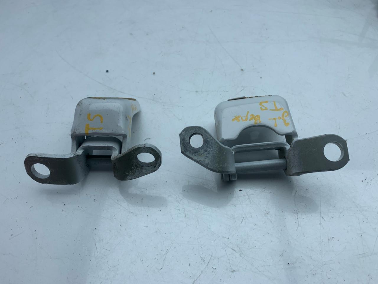 петля двери Acura TLX 3-е поколение 2021, 2.0 л., бензин, АКПП, седан - фото №1