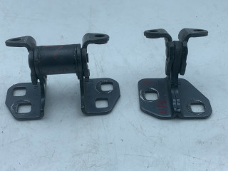 петля двери Tesla Model S 1 поколение (2012 - 2016), 0.1 л., электро, АКПП, серый, седан, задний привод