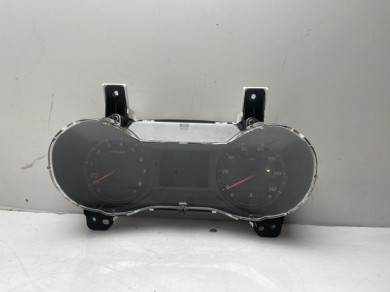 щиток приборов (приборная панель) Chevrolet TrailBlazer 3 поколение 2021, 1.3 л., бензин, АКПП, черный, хетчбэк 5 дв., передний привод, 60005022 - фото №1