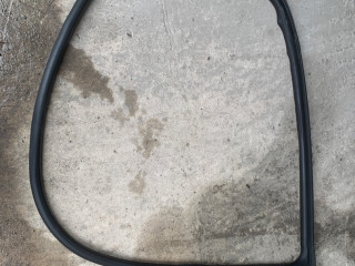 уплотнитель двери Tesla Model S 1 поколение (2012 - 2016), 0.1 л., электро, АКПП, серый, седан, задний привод