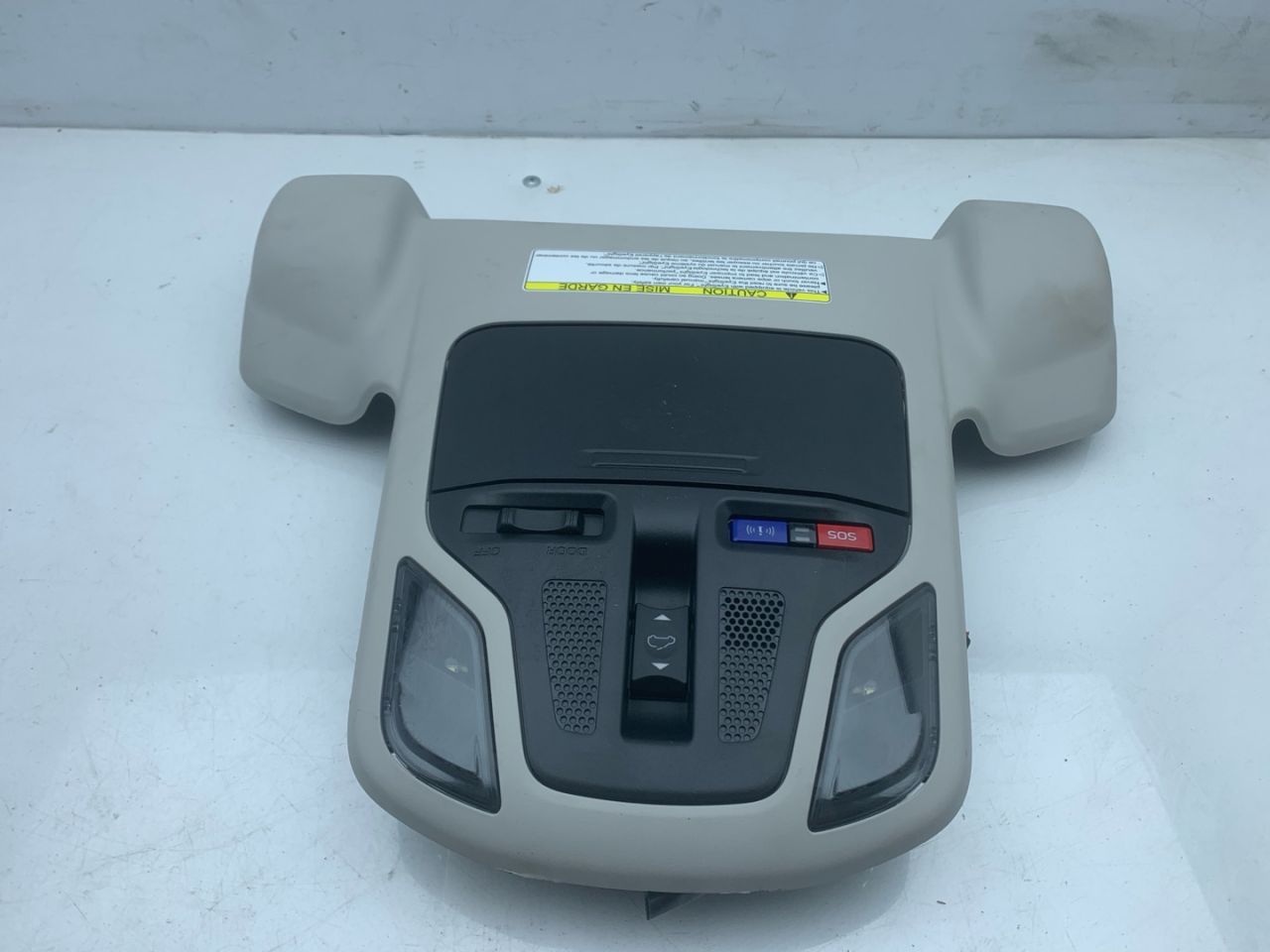 фонарь салона (плафон) Subaru Outback 6 поколение 2020, 2.4 л., бензин, АКПП, серый, внедорожник 5 дв., полный привод - фото №1