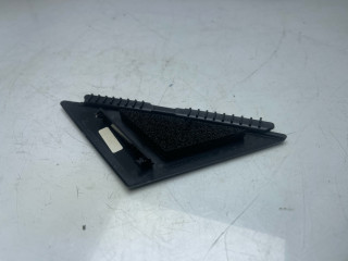 молдинг двери передней левой Volvo XC60 2 поколение 2023, 2.0 л., бензин, АКПП, белый, внедорожник 5 дв., передний привод, 31672922