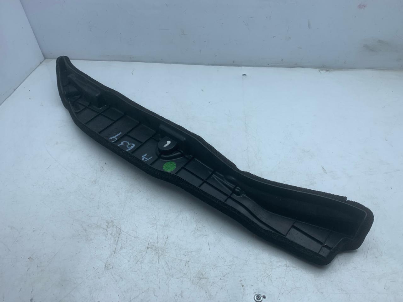 пыльник переднего крыла Chevrolet TrailBlazer 3 поколение 2021, 1.3 л., бензин, АКПП, черный, хетчбэк 5 дв., передний привод - фото №1