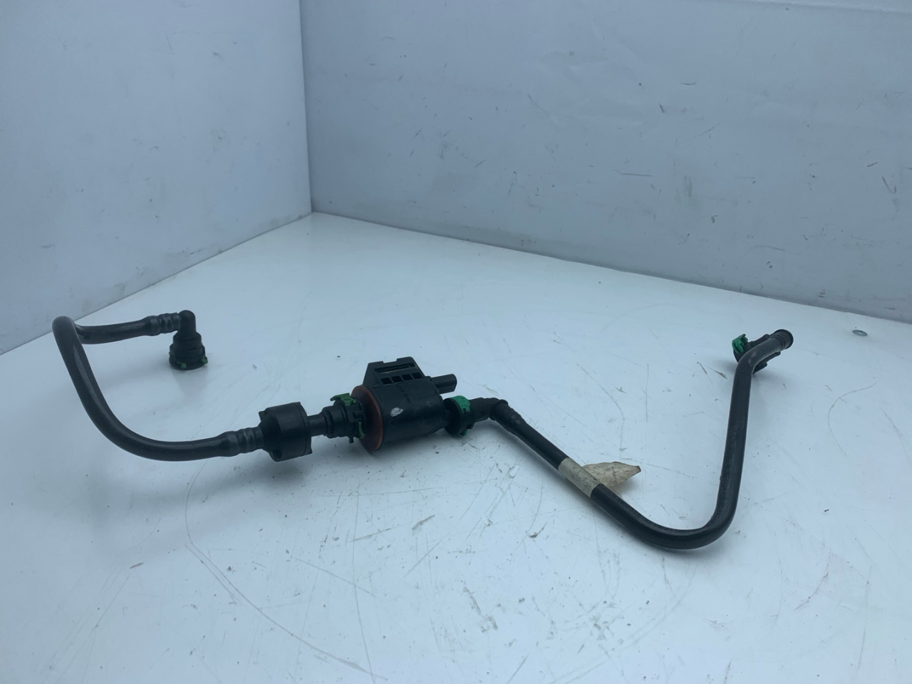 клапан EGR Chevrolet Equinox 3 поколение 2018, 1.5 л., бензин, АКПП, черный, внедорожник 5 дв., полный привод, 12632174 - фото №1