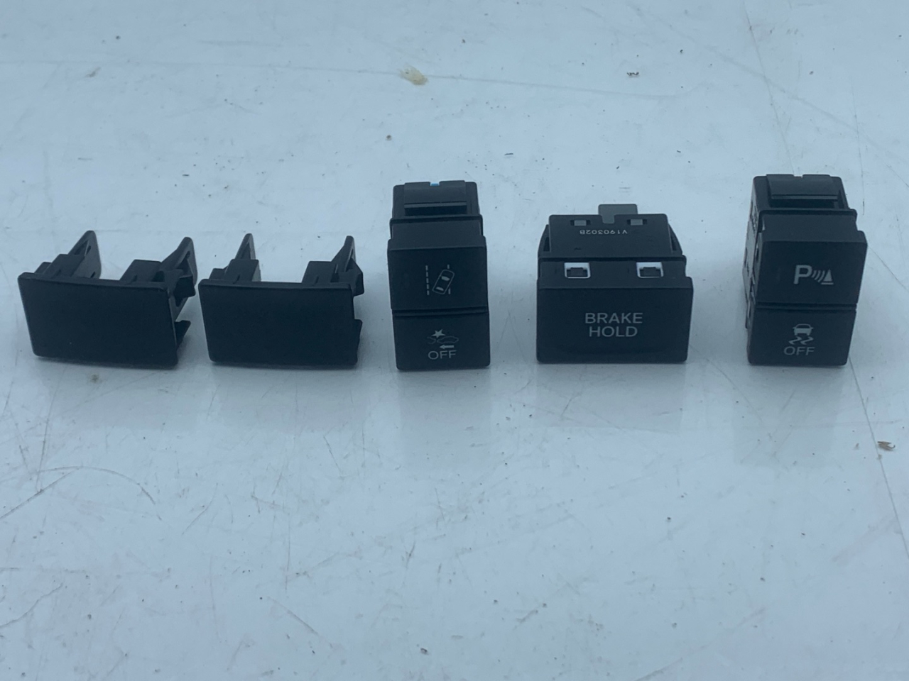 кнопка (выключатель) Acura RDX 3 поколение 2020, 2.0 л., бензин, АКПП, белый, внедорожник 5 дв., полный привод - фото №1