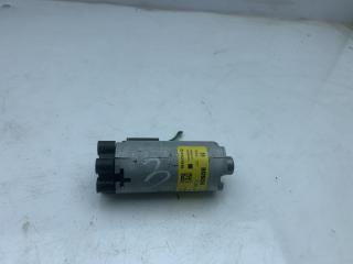 моторчик регулировки сиденья Jaguar XE X760 [ресталинг] 2019, 2.0 л., бензин, АКПП, черный, задний привод