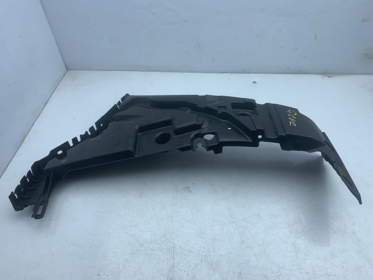 Крепление бампера заднего Volvo XC60 2 поколение 2023, 2.0 л., бензин, АКПП, белый, внедорожник 5 дв., передний привод, 32296033RH - фото №1