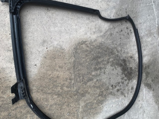 уплотнитель двери Tesla Model S 1 поколение (2012 - 2016), 0.1 л., электро, АКПП, серый, седан, задний привод