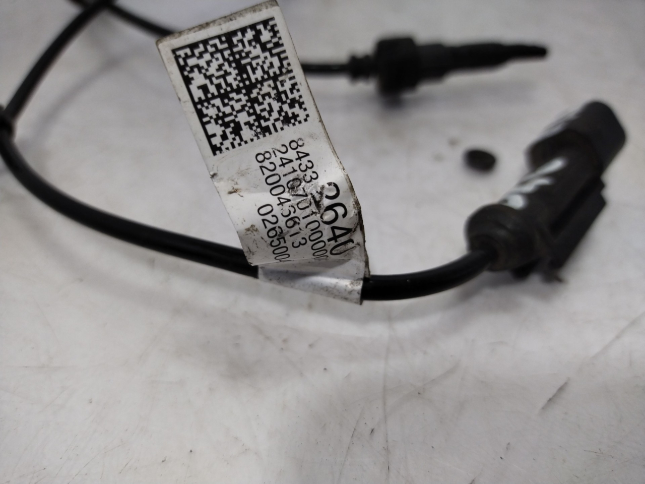 датчик ABS Chevrolet Equinox 3 поколение 2018, 2.0 л., бензин, АКПП, синий, внедорожник 5 дв., передний привод, 84332640 - фото №1