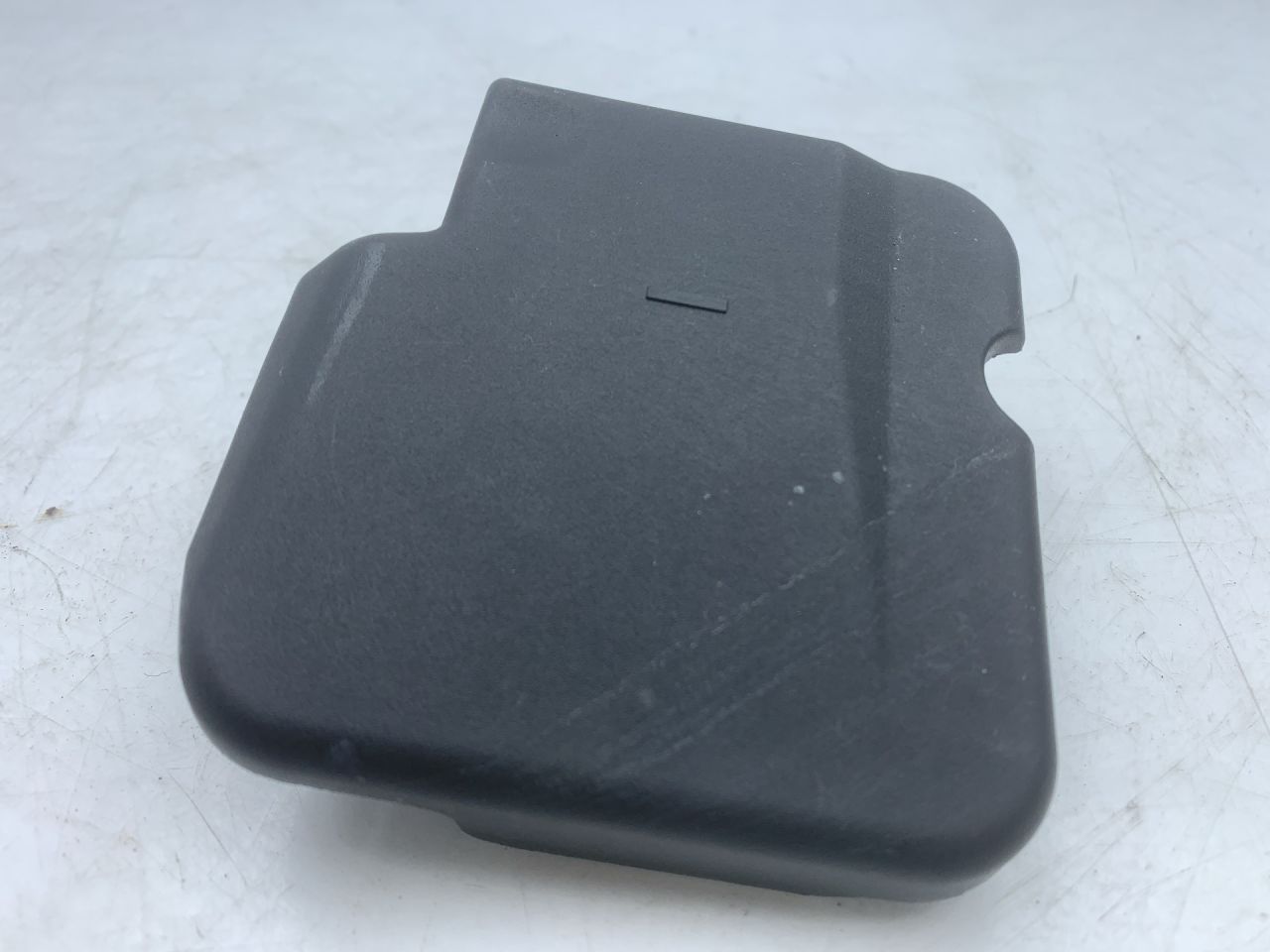 крышка аккумулятора Volvo XC60 2 поколение 2023, 2.0 л., бензин, АКПП, белый, внедорожник 5 дв., передний привод, 31419690 - фото №1