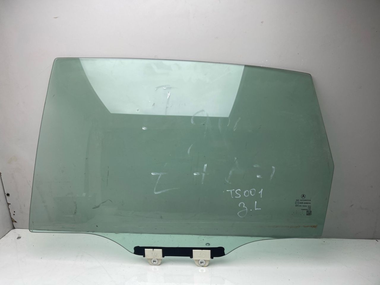 стекло двери задней левой Acura TLX 3-е поколение 2021, 2.0 л., бензин, АКПП, седан - фото №1