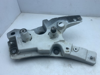 крепление ( кронштейн ) крыла Volvo XC60 2 поколение 2023, 2.0 л., бензин, АКПП, белый, внедорожник 5 дв., передний привод, 32288928