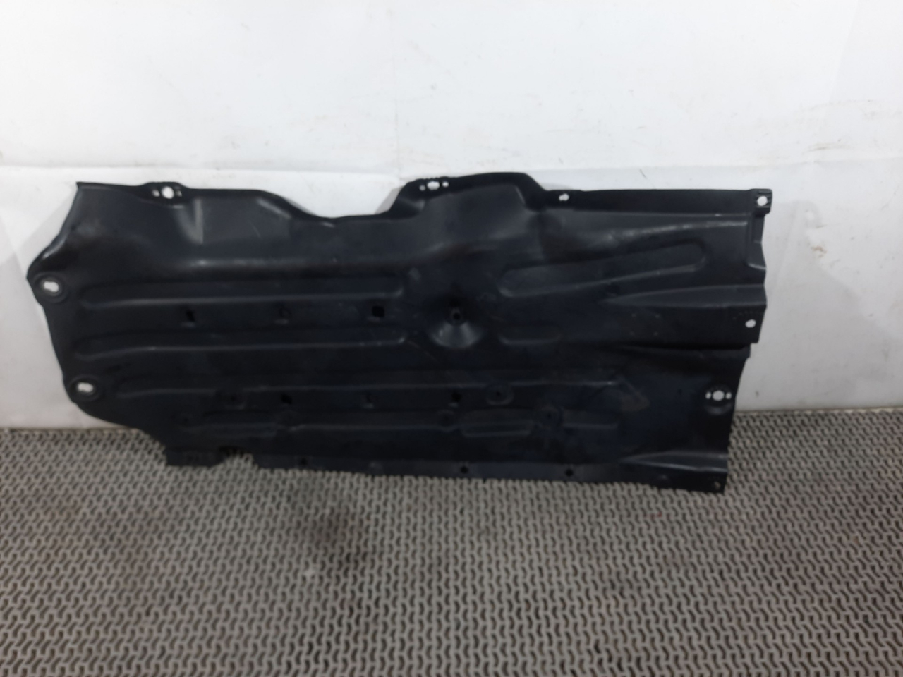 защита днища Acura RDX 3 поколение 2020, 2.0 л., бензин, АКПП, белый, внедорожник 5 дв., полный привод - фото №1